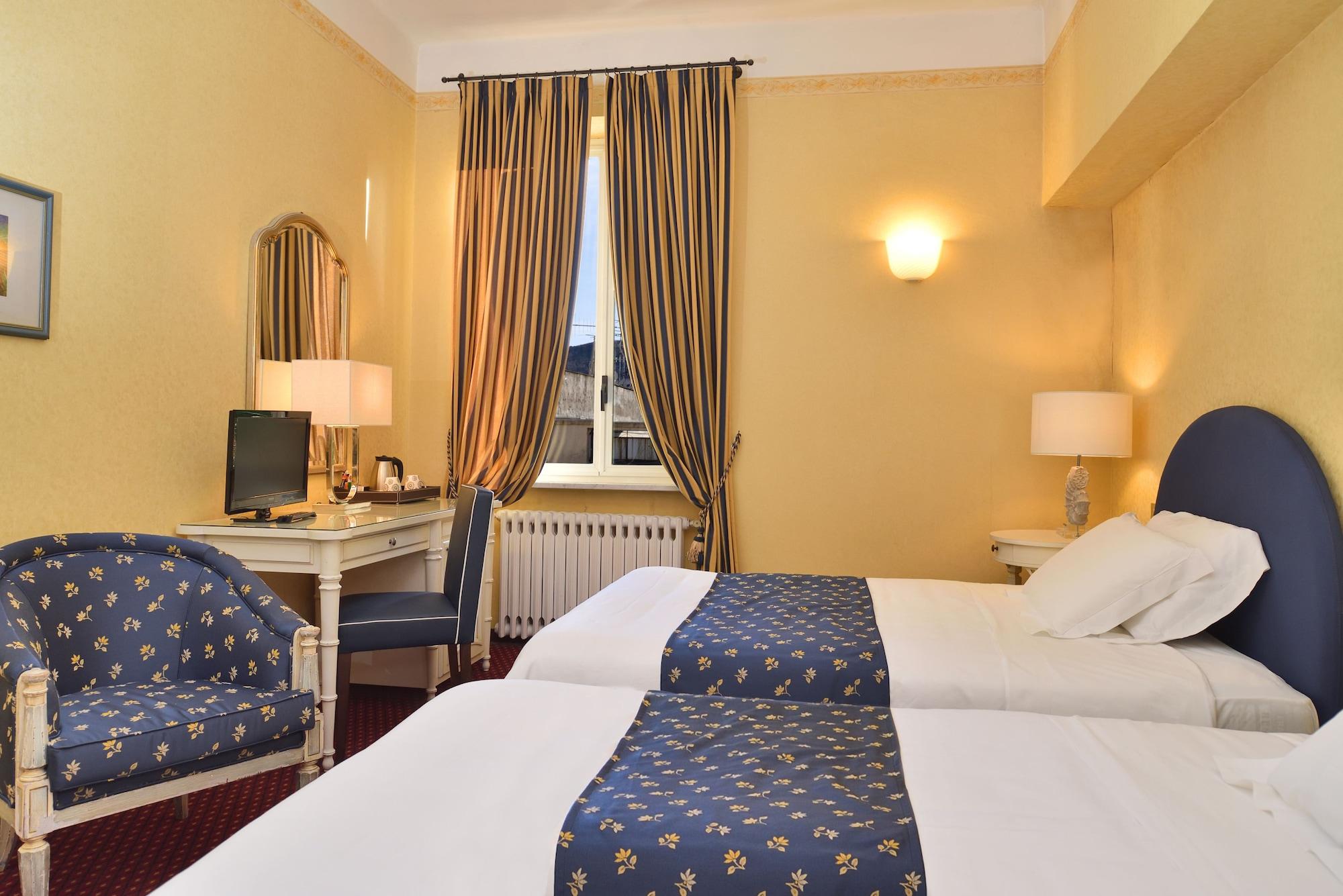 Hotel Firenze E Continentale La Spezia Bagian luar foto