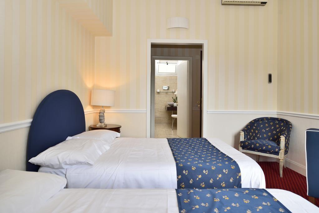 Hotel Firenze E Continentale La Spezia Bagian luar foto